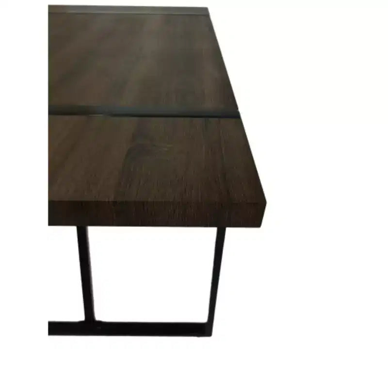 Table à manger industrielle rustique moderne, pieds en métal noir, polyvalente.