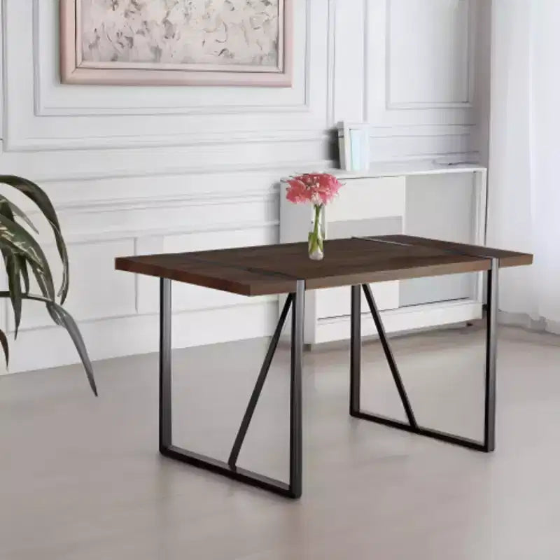 Table à manger industrielle rustique moderne, pieds en métal noir, polyvalente.