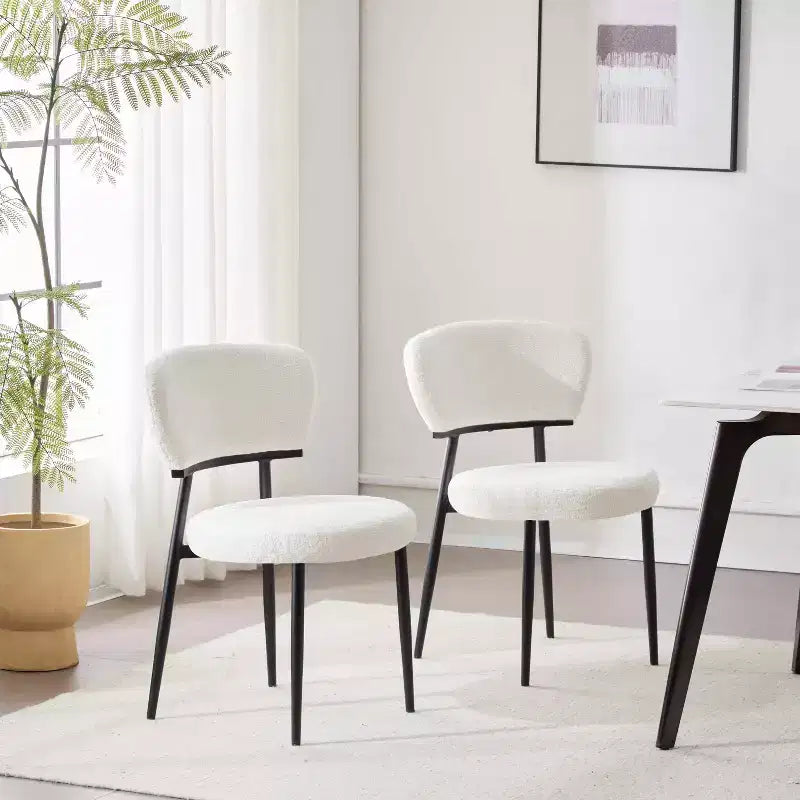 Chaise de salle à manger capitonnée avec pieds en métal