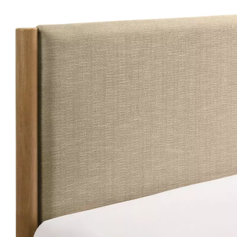Lit plateforme de chambre en bois d'hévéa avec table de chevet