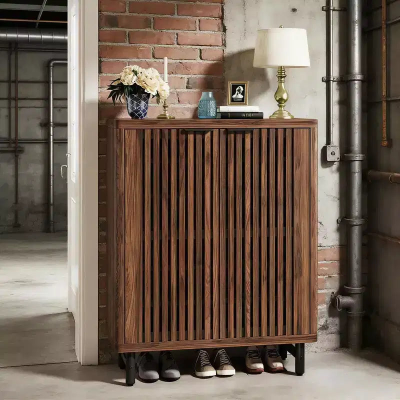 Meuble à chaussures 6 niveaux en bois avec portes persiennes et étagères réglables